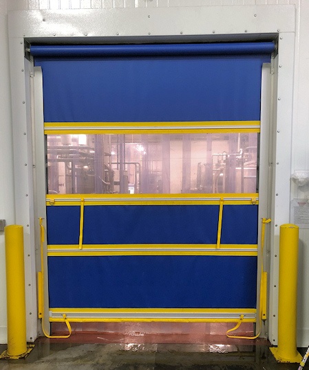 Manual operated roll up door